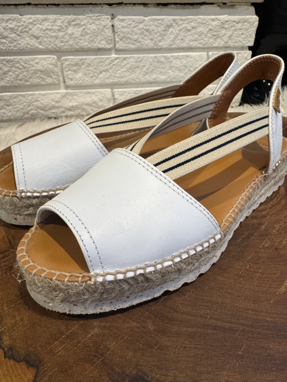 Toni Pons White Leather Espadrille Slingback Sandals Size 41 Spain